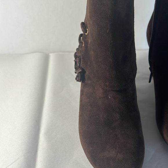 Vaneli Jancey Mika Suede Ankle Bootd - Picture 2 of 7